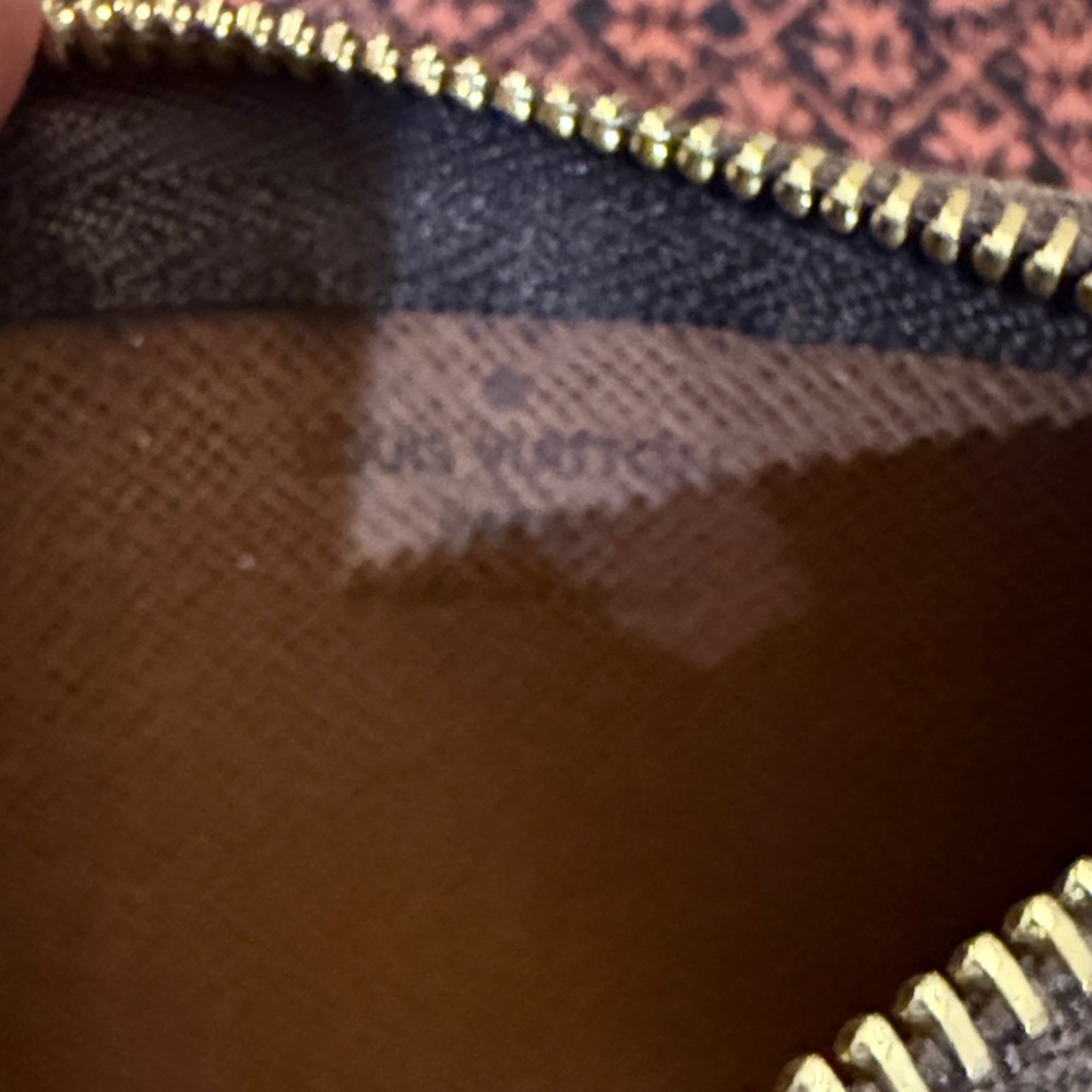 Louis Vuitton Monogram Zippy Coin Purse - Picture 2 of 5